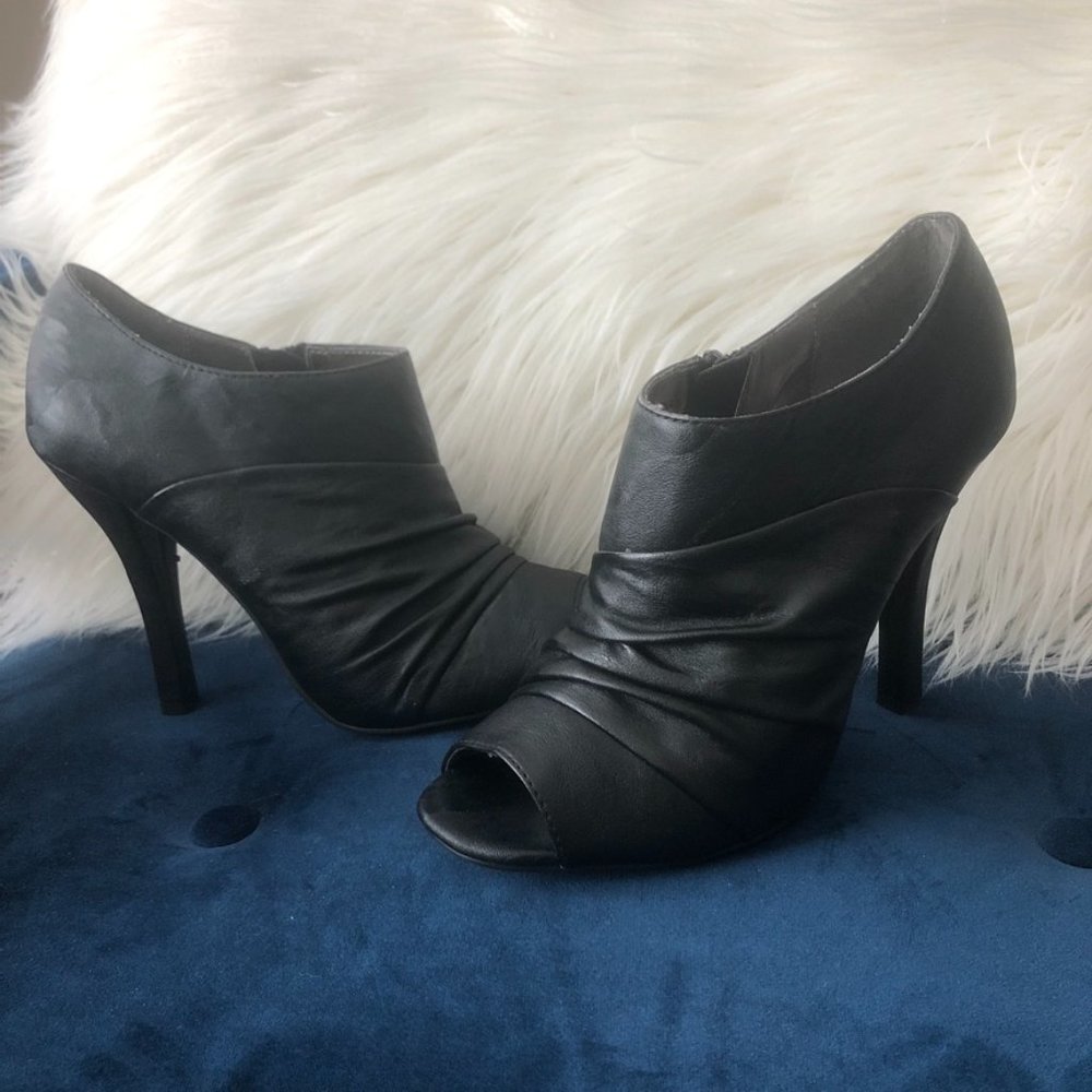 Nib! Charles David Fluster 2 Open Toe Booties - image 2